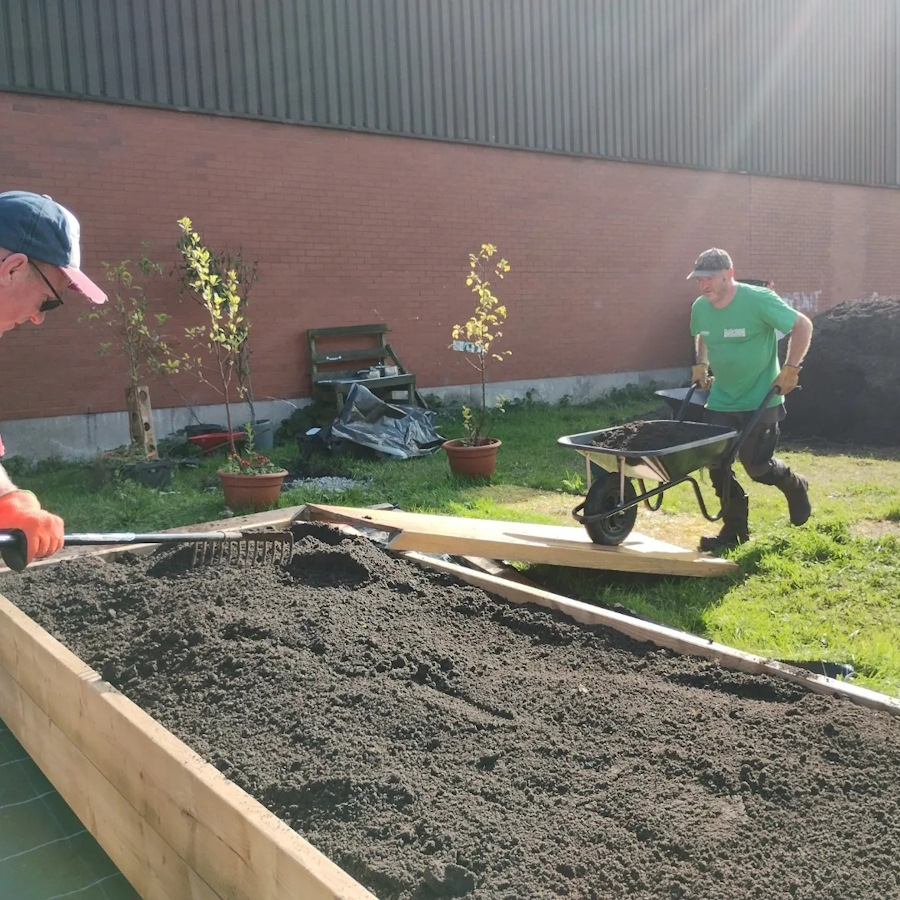 click to see larger image irst delivery of compost to the community garden